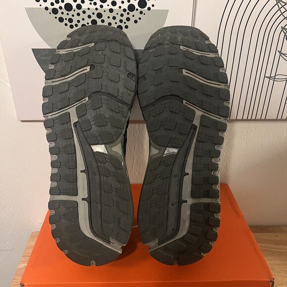 Brooks Shoes Beast 18 Black Gray Mens 16 Medium D Athletic Running  1102822E004 - Picture 3 of 9